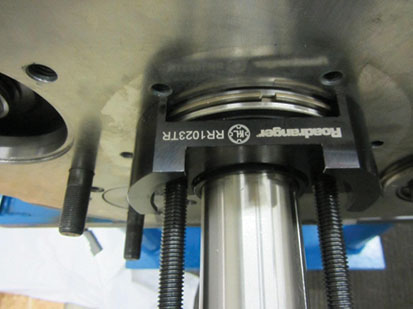 _Graphics/Web/TRSM0970_Main Drive Gear and Input Shaft Removal and Disassembly 1.jpg _Graphics/Web/TRSM0970_Main Drive Gear and Input Shaft Removal and Disassembly 1.jpg